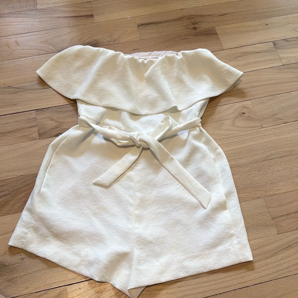 Aritzia Strapless Ruffle romper